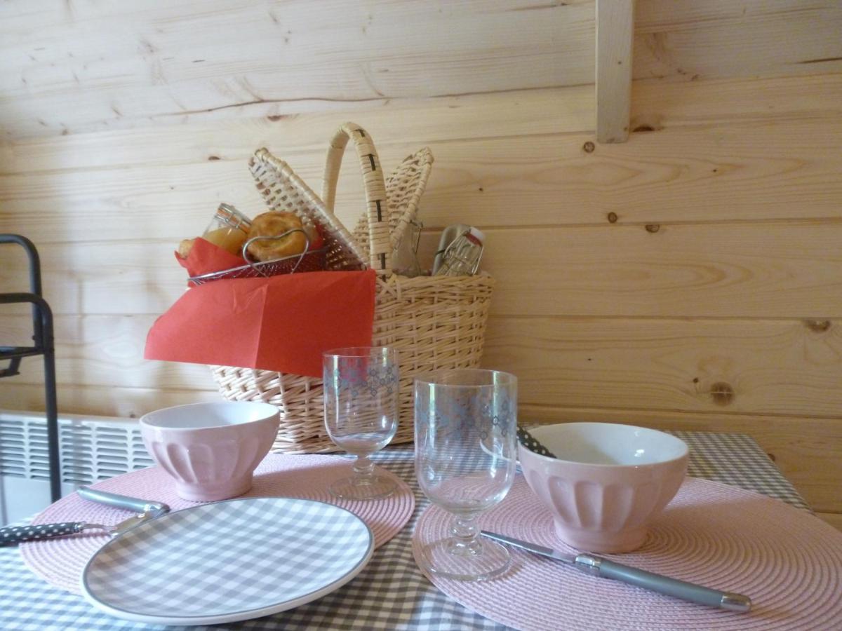 Les Cabanes De Kerellou Plouigneau Ngoại thất bức ảnh